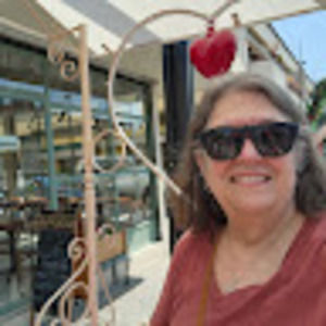 Meet your Posher, Carol j